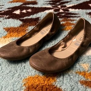 Ana brown flats